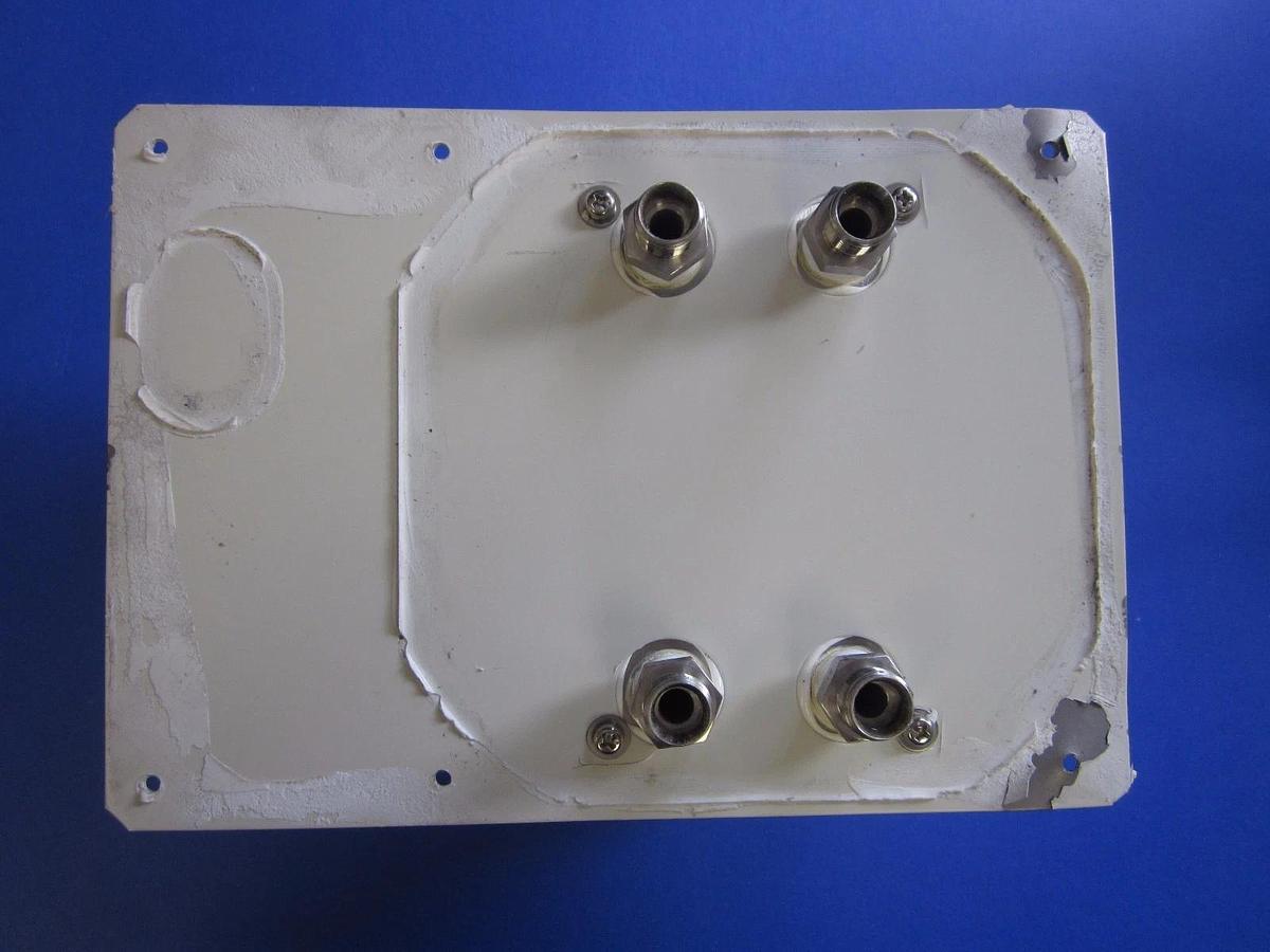 Used Manifold Box with Swagelok Fittings, SS - 1/2" Split to 3/8", Used for Water