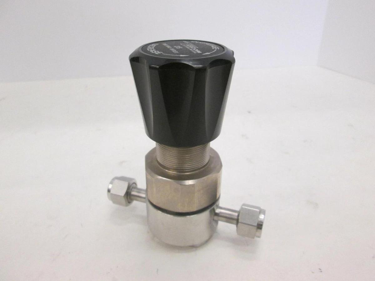 Tescom, 44-226X-R92-008, Pressure Regulator, 400 PSI, New