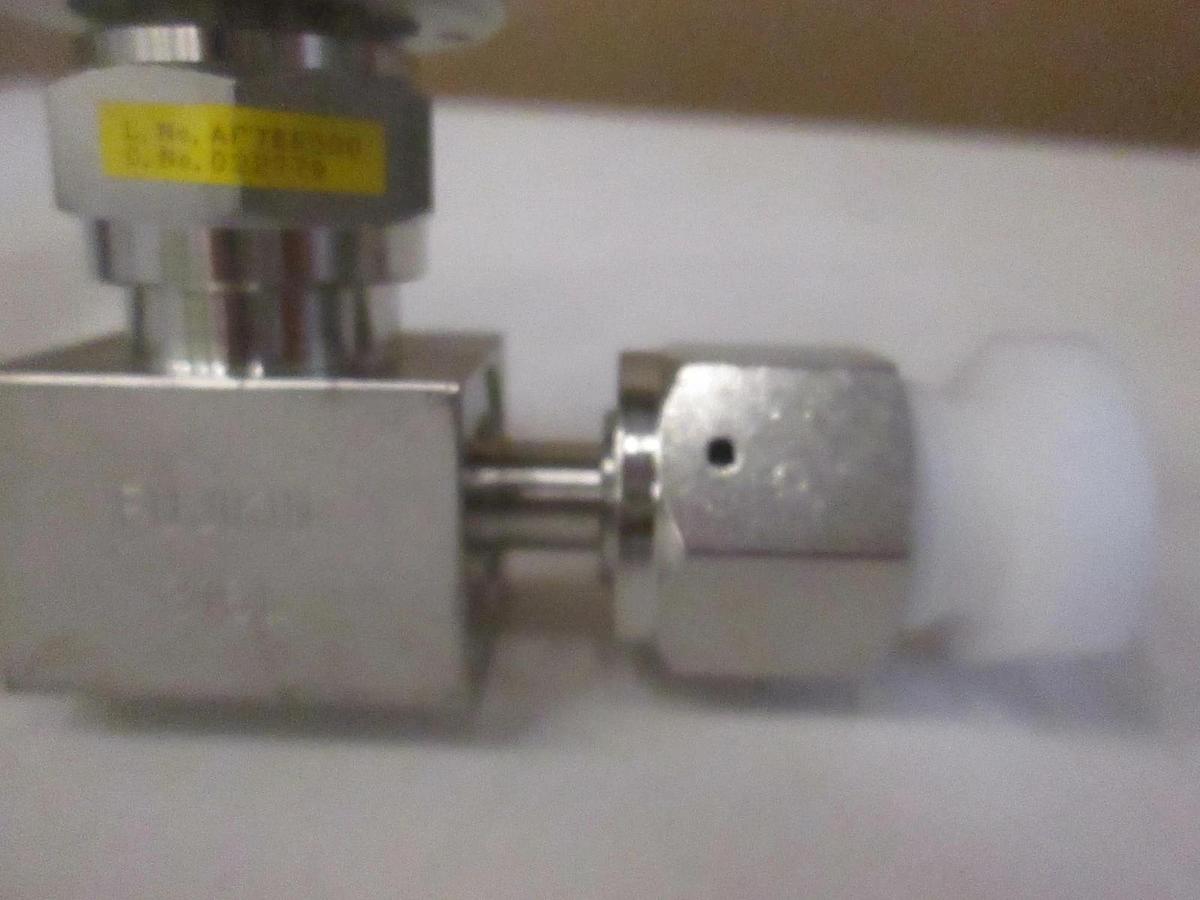 Used 90 Degree Assy w/ Ulvac GP-1000H Vacuum Gauge Sensor and Fujikin Actuator, Used