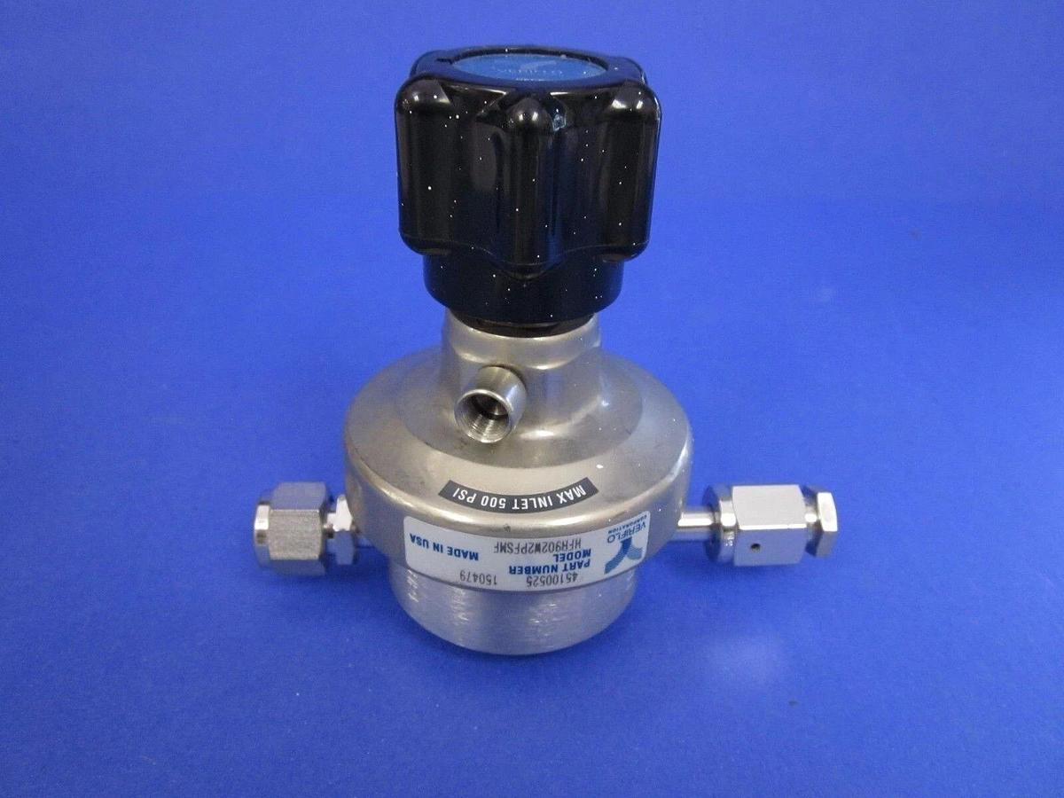 Used Veriflo HFR902W2PFSMF High Flow Pressure Regulator, 2 Ports, 1/4" MVCR/1/2" FVCR