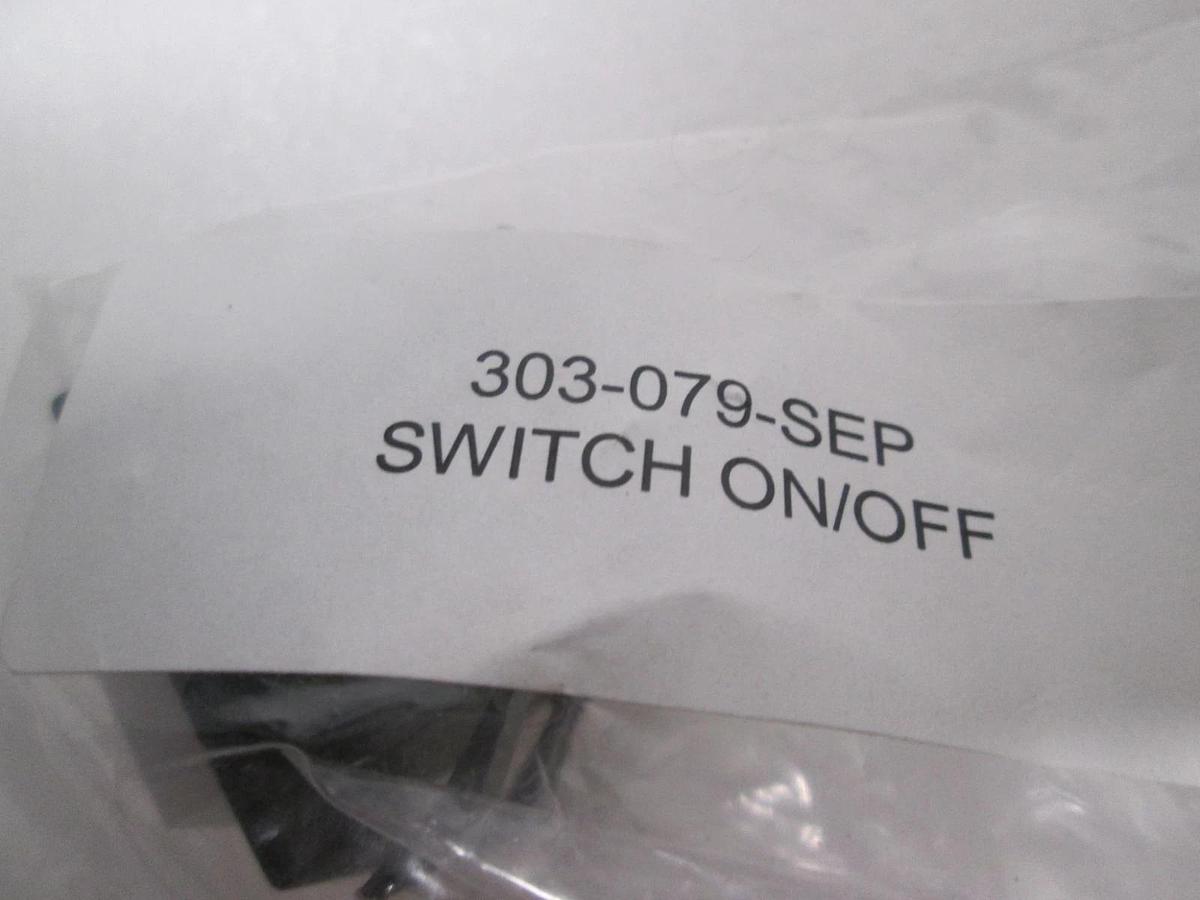 On/Off Switch, SLA5A28V, 303-079, New, Lot of 4