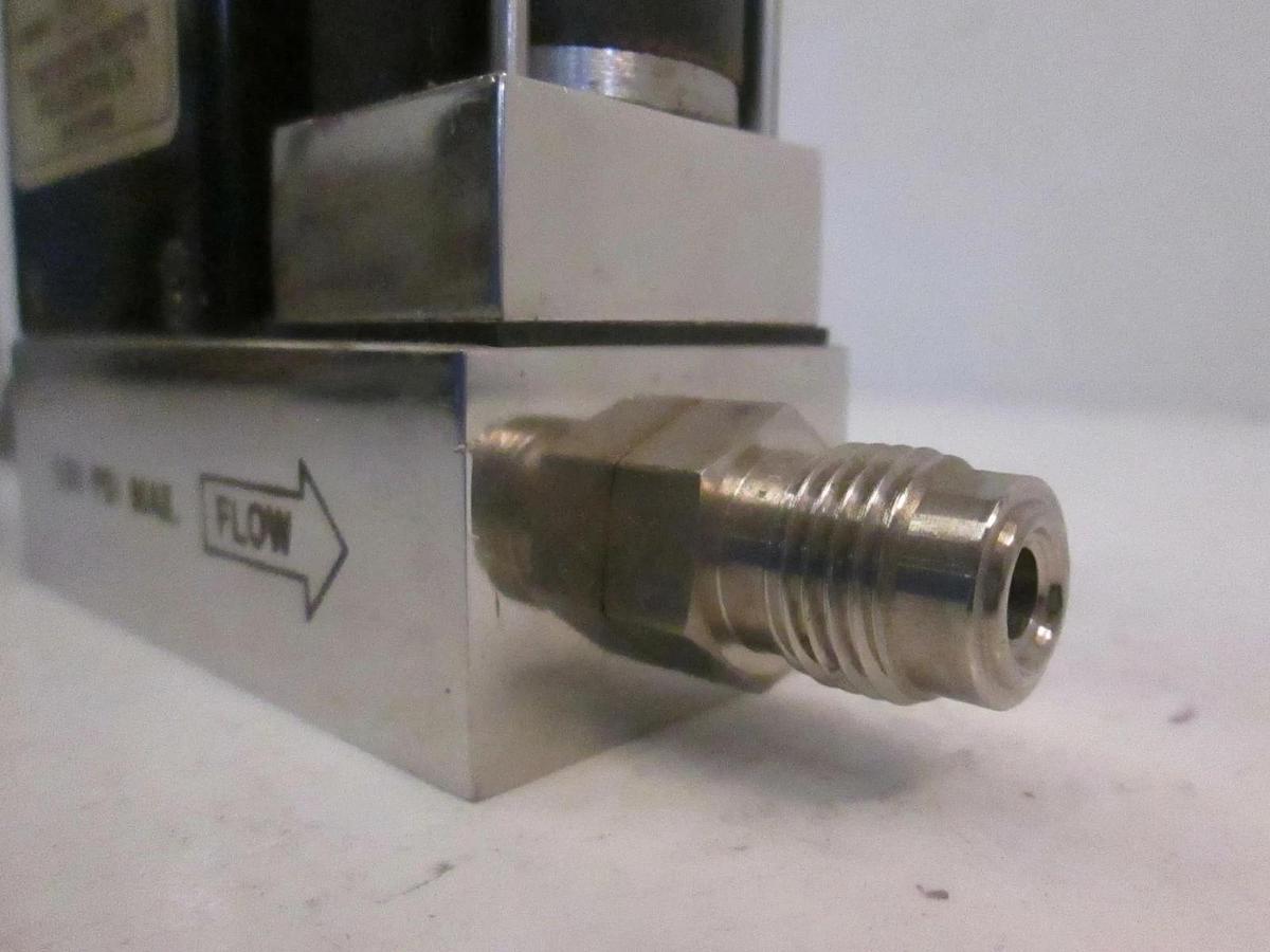 Used Unit UFC-1000 Mass Flow Controller MFC, N2, 10 SLM, FVCR