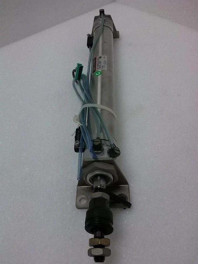 Used TEL Tokyo Electron Horiz Transfer Cassette Lifter Cylinder SMC 10CDM2L32, Used