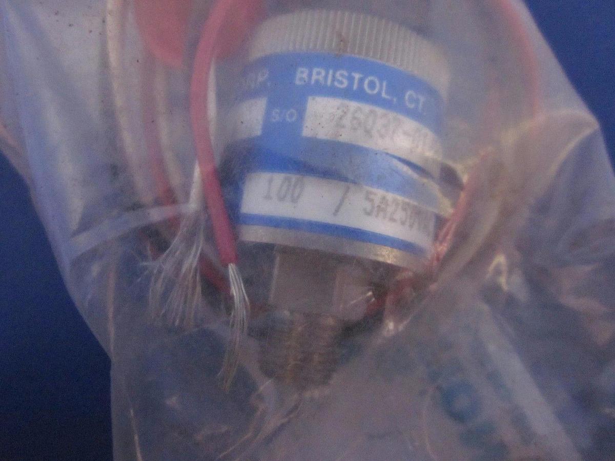 Whitman P117G-10N-C52L18 SS Pressure Switch, 100 PSIG, 5A, 250V, LOT of 2