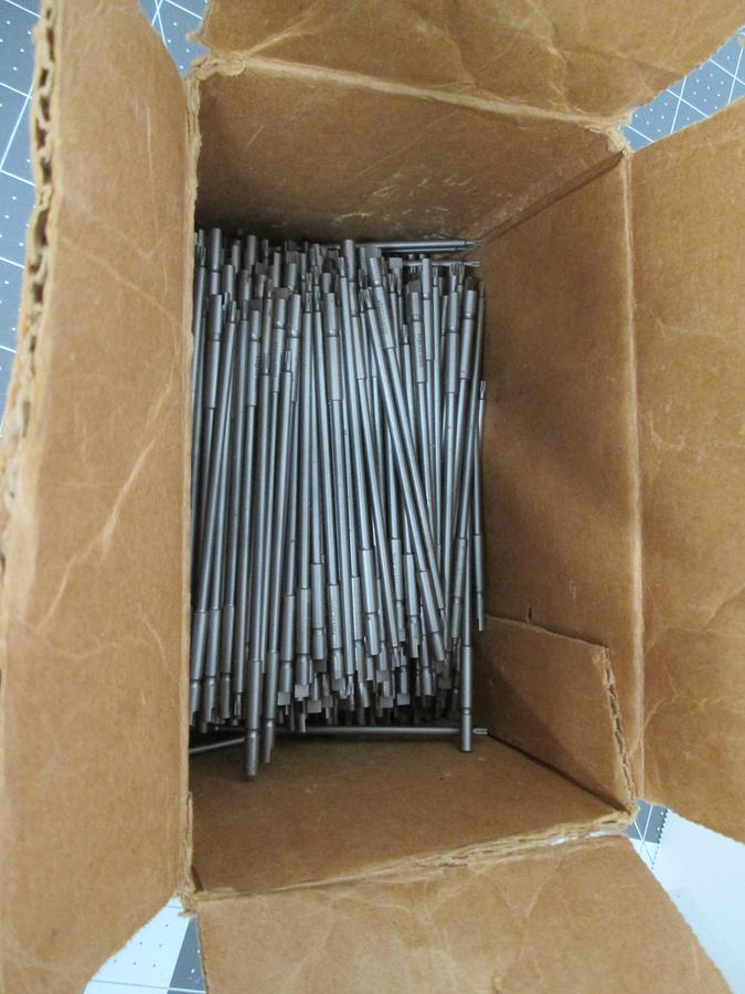 Western Digital, 704506107, T6 x 110mm Half-Moon Torx Bits Lot of 556