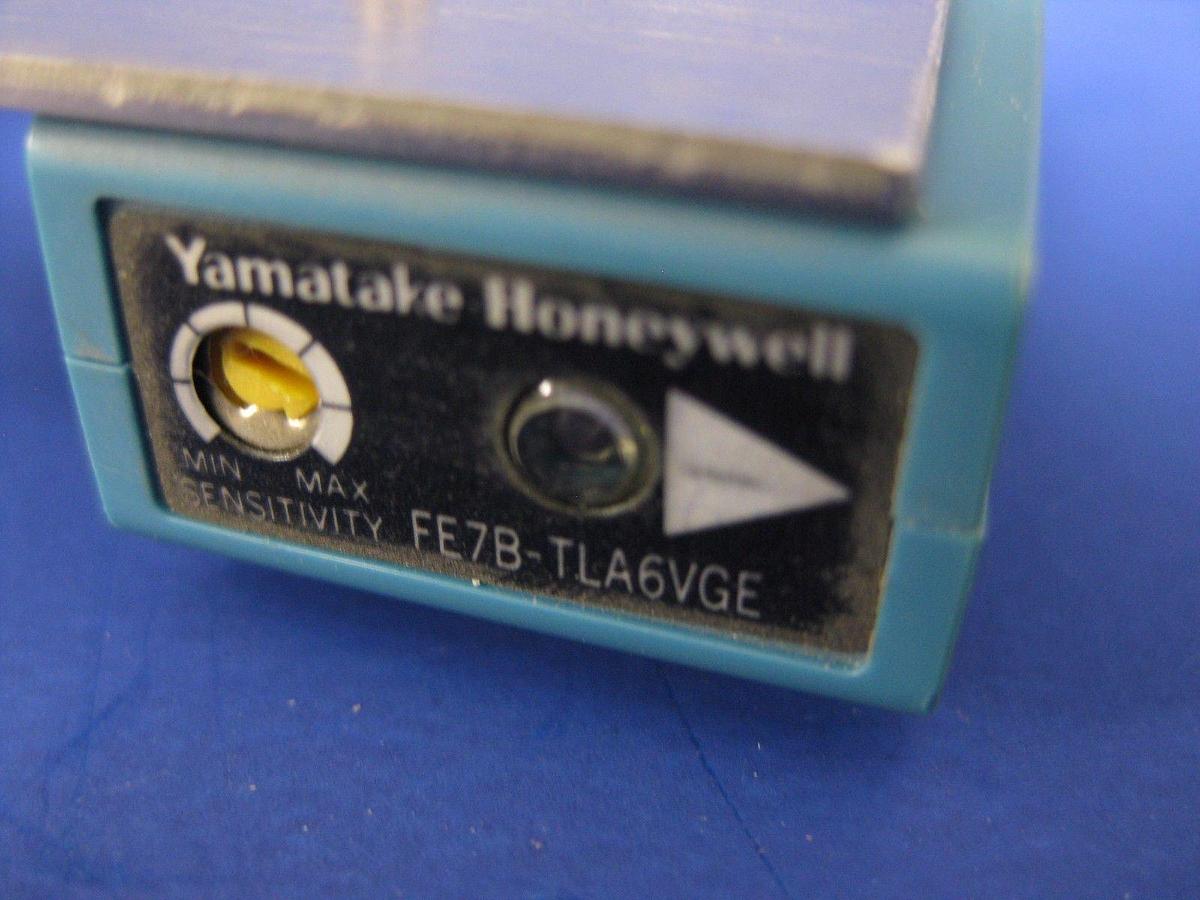 Used Yamatake Honeywell FE7B-TLB6VGR/ FE7B-TLB6VGE Emitter/Reciever DC Sensor, Lot 2