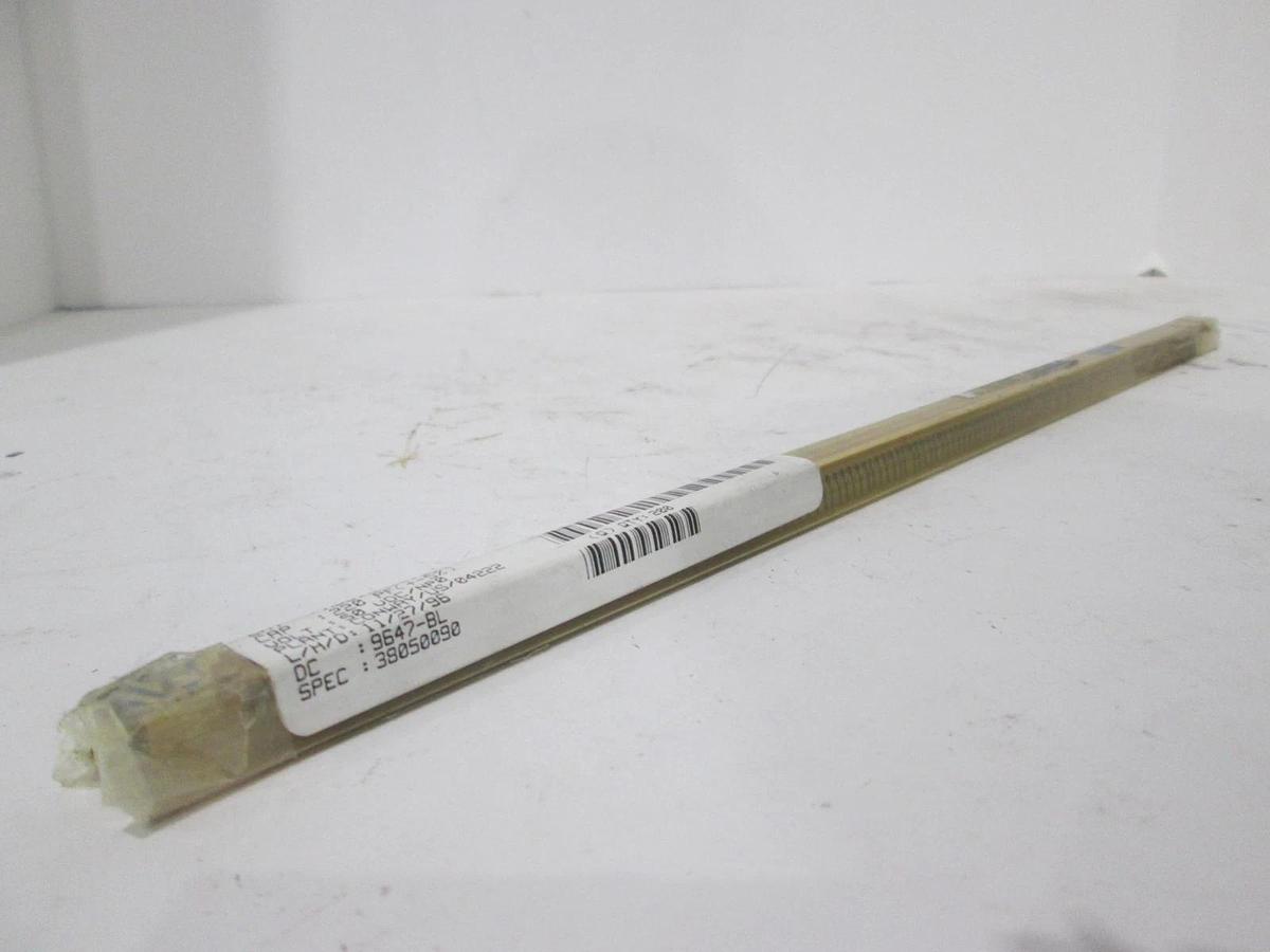 AVX Corporation, MD015A221JAB, Ceramic Capacitor, New, Lot of 200