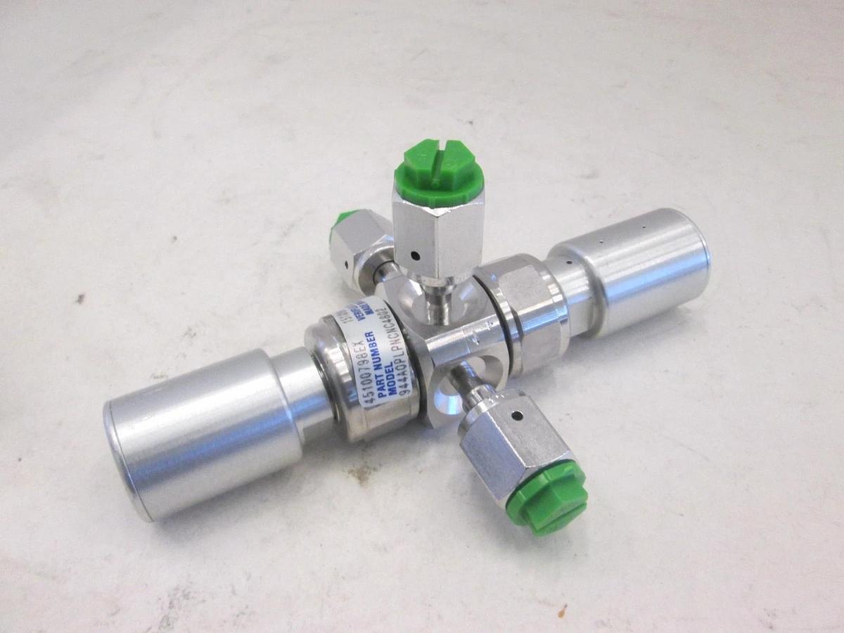 Used Veriflo, 944AOPLPNC, Double Actuator, 3 Way Valve, Used
