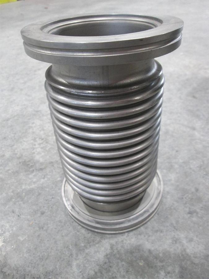 Used Stainless Steel Formed Bellows Vacuum Pipe/Hose, 7"L, 107MM Flange, Used