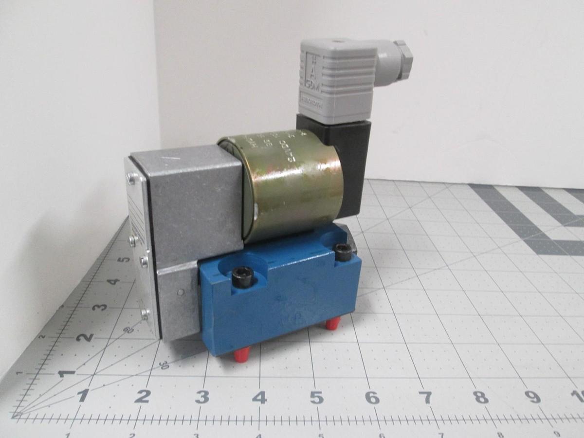 Used Mannesmann Rexroth, M-3 SE 10 U24/315 G24 NZ4, Hydraulic Valve, Used