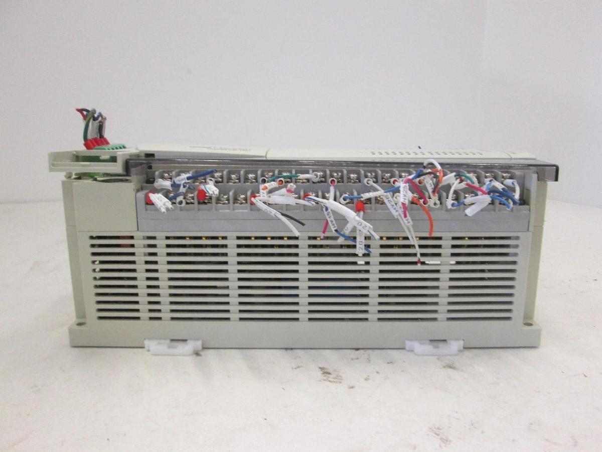 Used Mitsubishi, Transistor Unit PLC Module, FX2N-64MT, Used