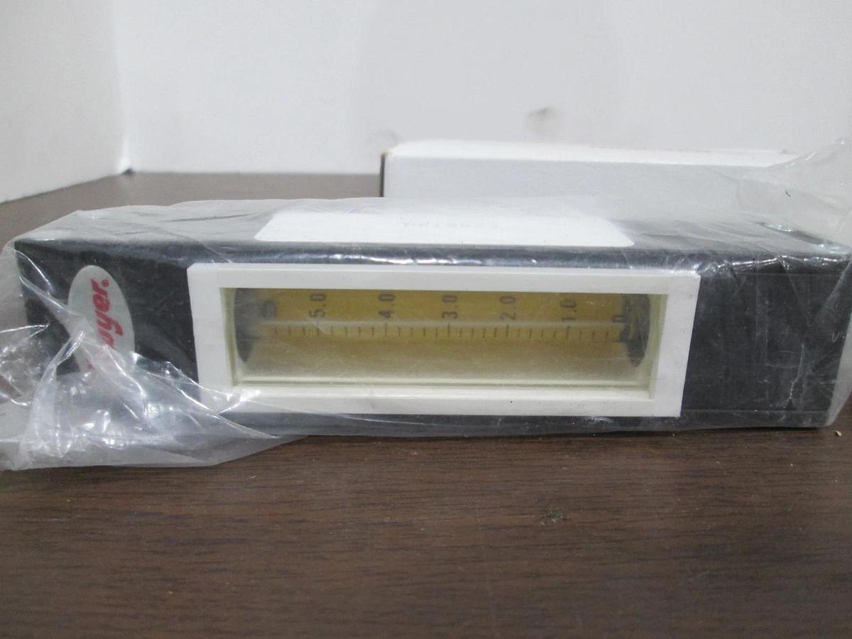 Dwyer, DR10062, Glass Flowmeter, New