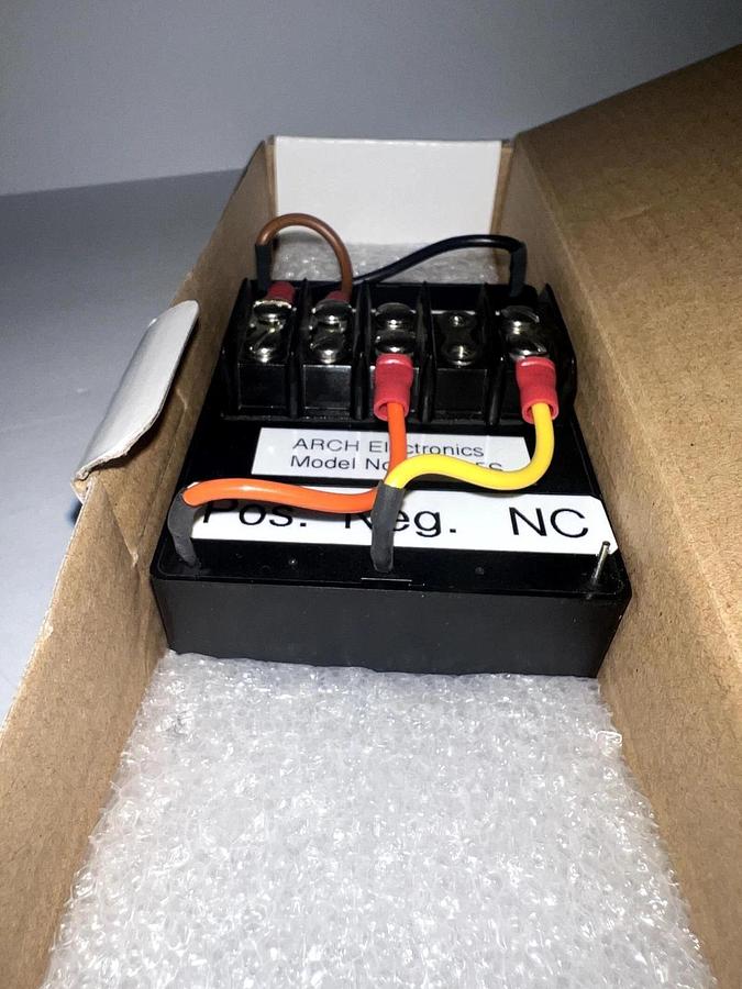 Used ARCH Electronics Corp. DIASAH075 Block power supply 5 Volt/ 5 AMP/ 230 VAC in