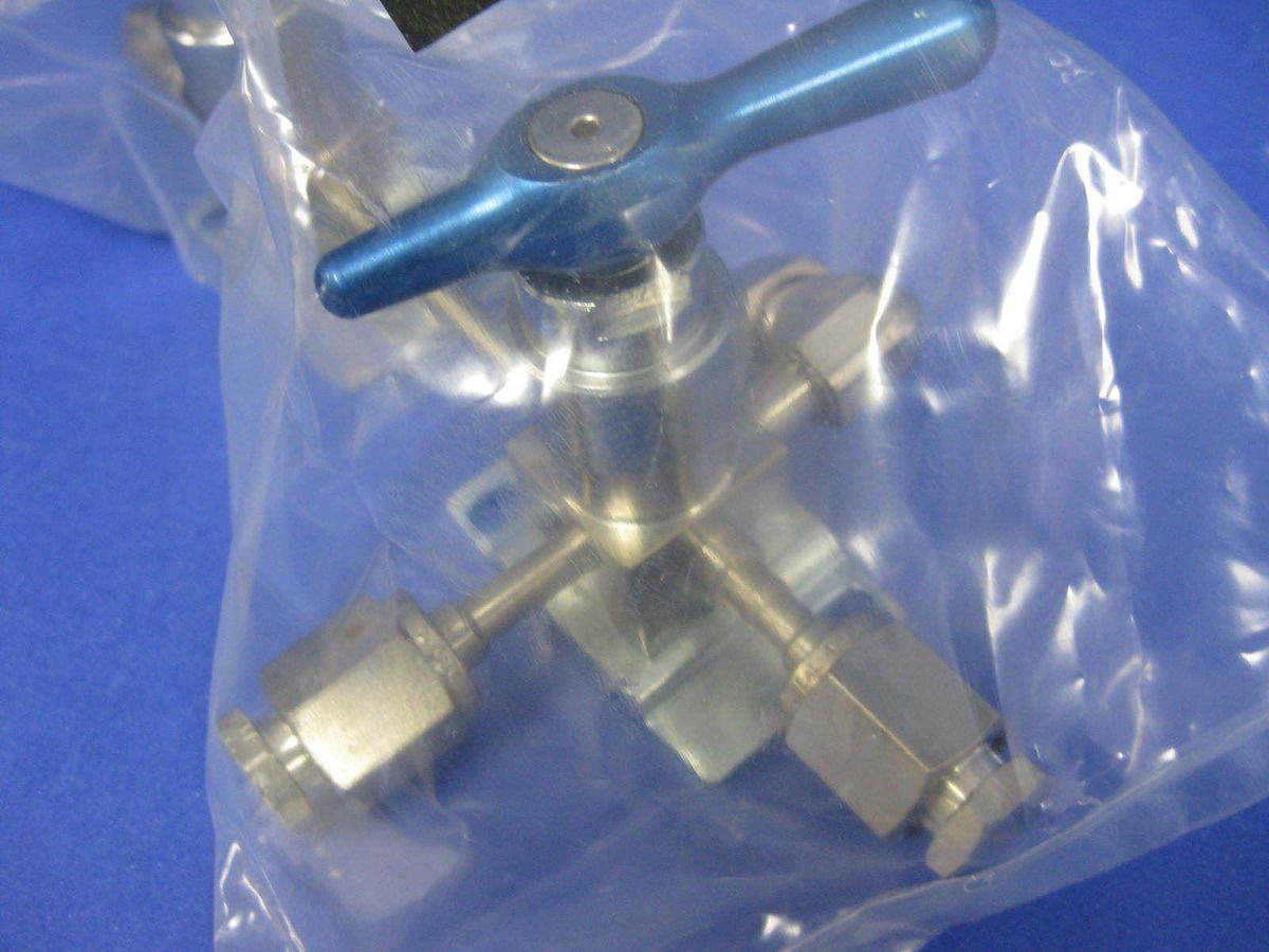 Used Semi-Gas Manual Shut Off Flow Valve Assy, N2 Purge Manifold Valve, Tested