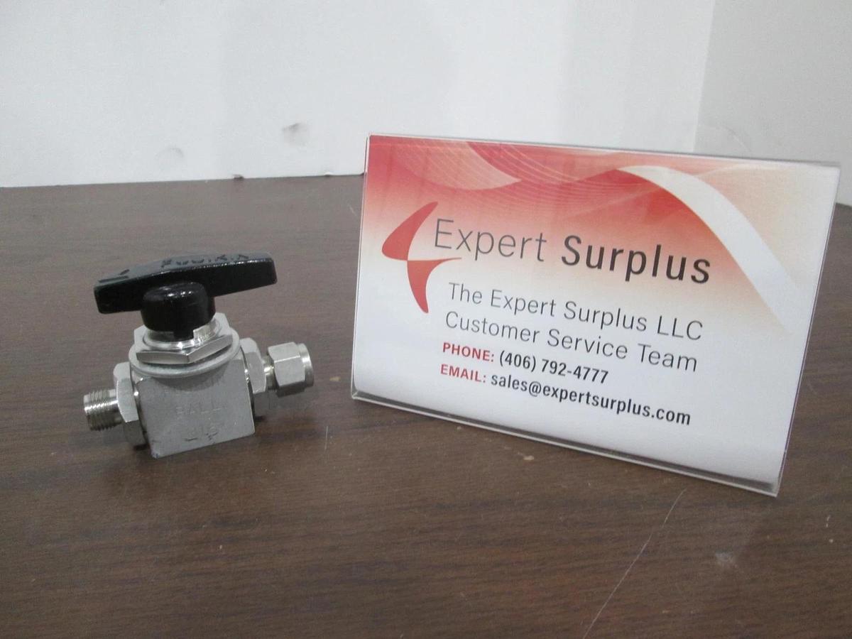 Used Fujikin, 1/4" Manual Ball Valve, 100407, Used