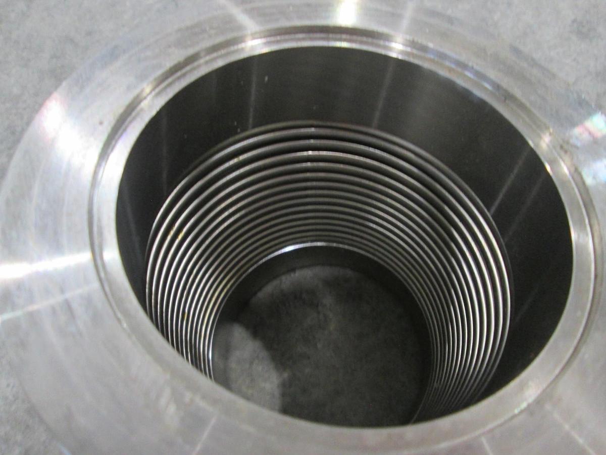 Used Stainless Steel Formed Bellows Vacuum Pipe / Hose, 5 1/2"L, 107MM Flange, Used