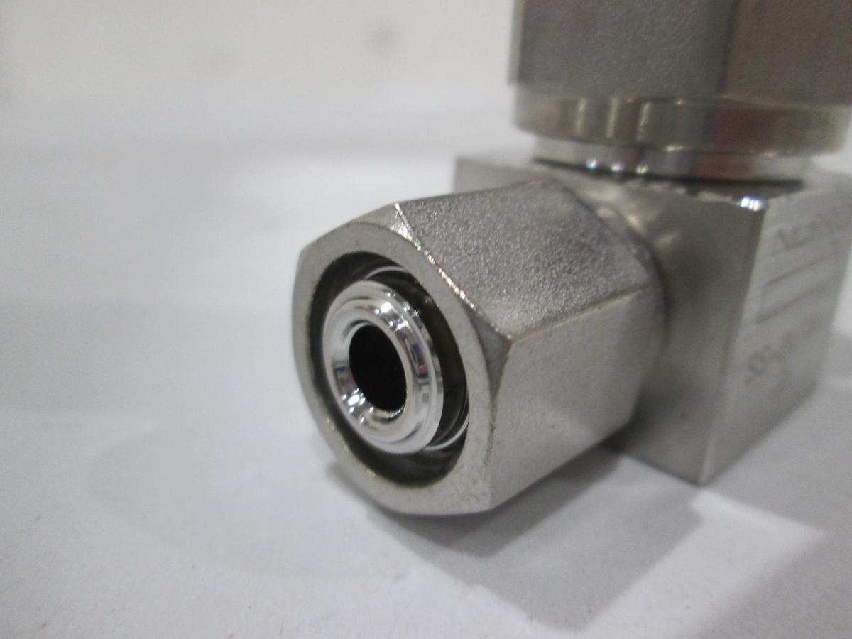 Used Nupro, SS-DLFR4-P, Manual Diaphragm Valve, Used