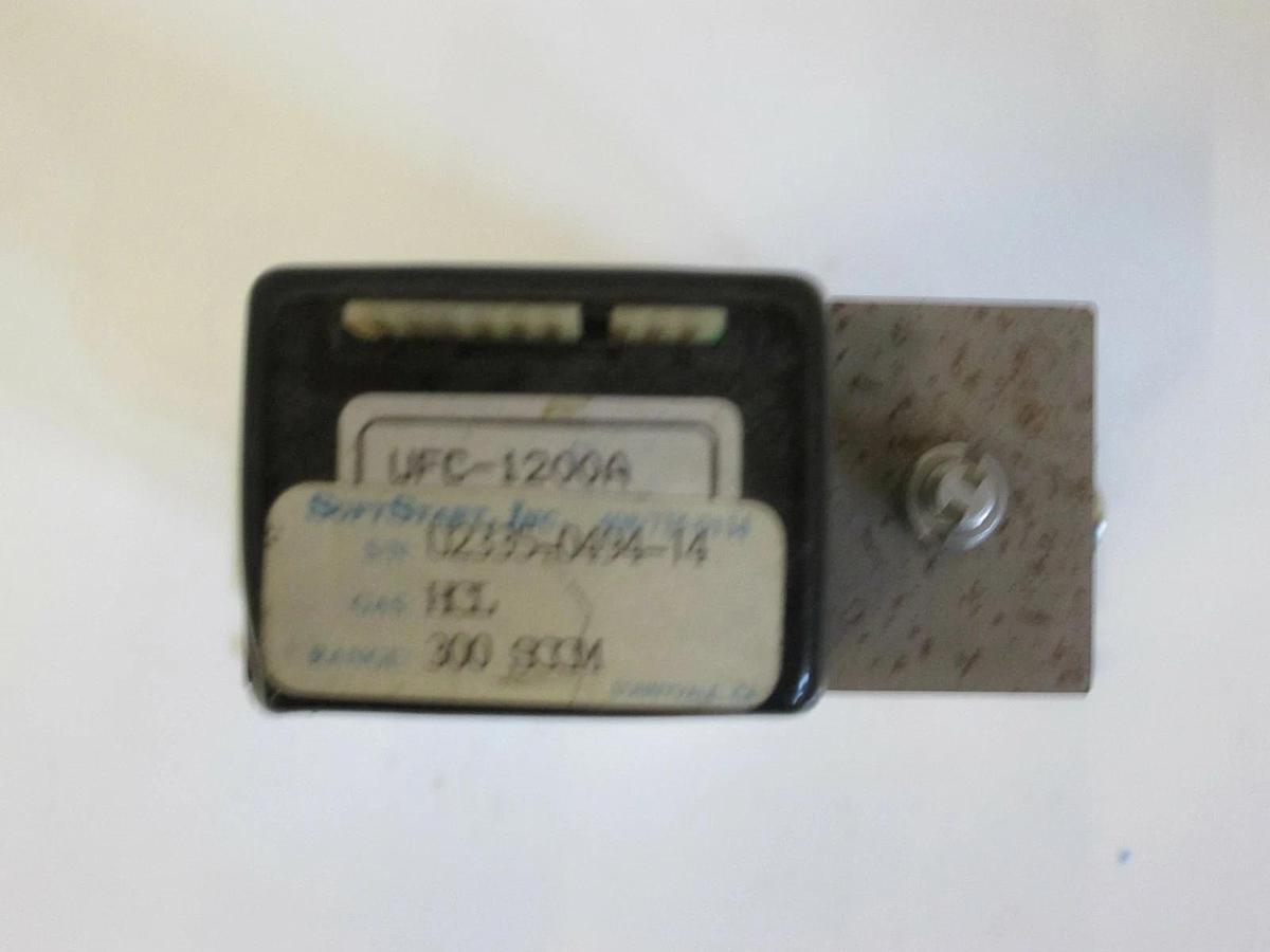 Used Unit UFC-1200A Mass Flow Controller, Gas- HCL, Range- 300 SCCM, Used