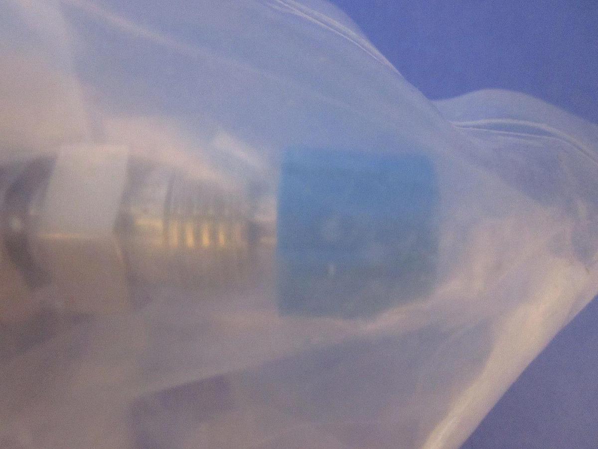 Used US Gauge Cleanroom Gauge 30-0-200 psi / 0-14 bar, 1/4" MVCR, Back Mount, New