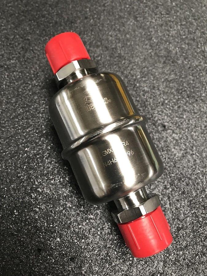 Used Entegris LGMXFPRR4 Linegard Max-FP Inline Gas Filter , 1/2" MVCR, Used