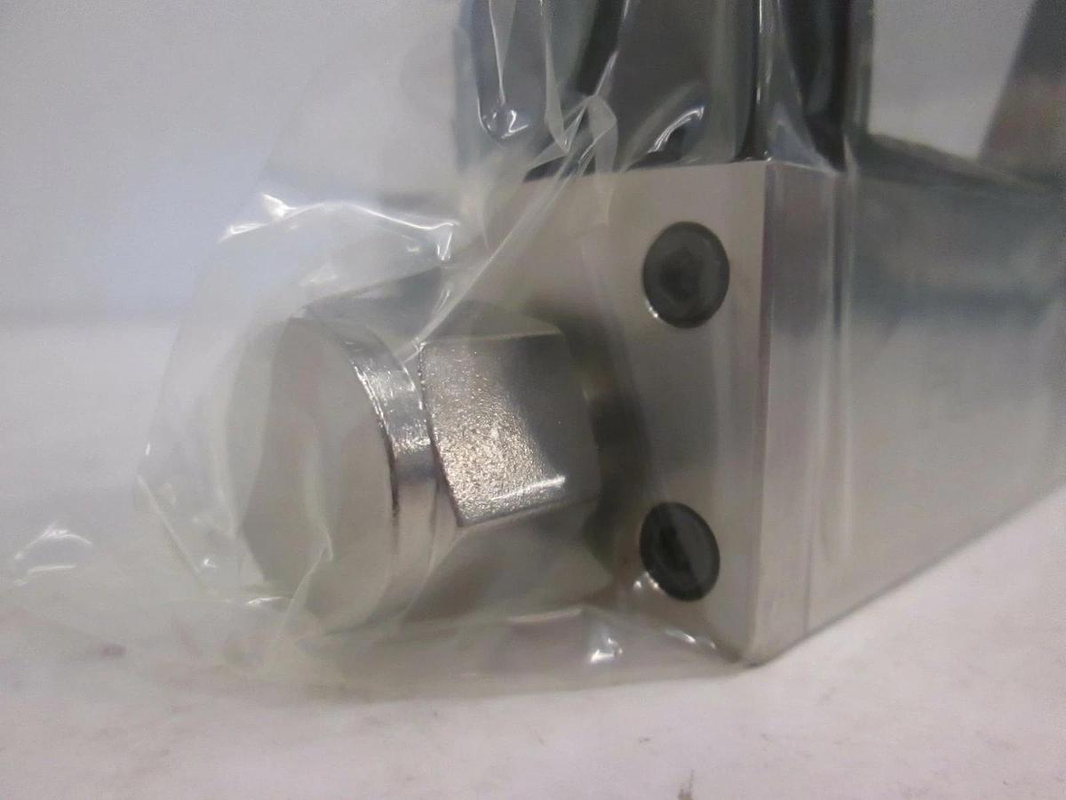 Used Tylan DFC-2900M, MFC Mass Flow Controller 200 SCCM, BCL3, Rfrb