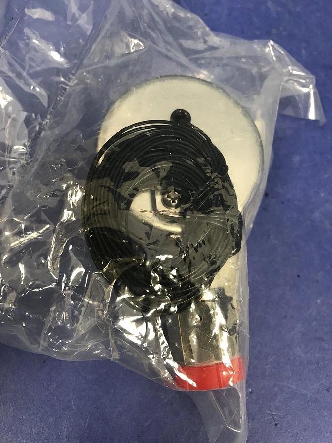 Used Ametek IPS-200-24SG Indicating Pressure Switch, 0-1000 psi, New in Wrap