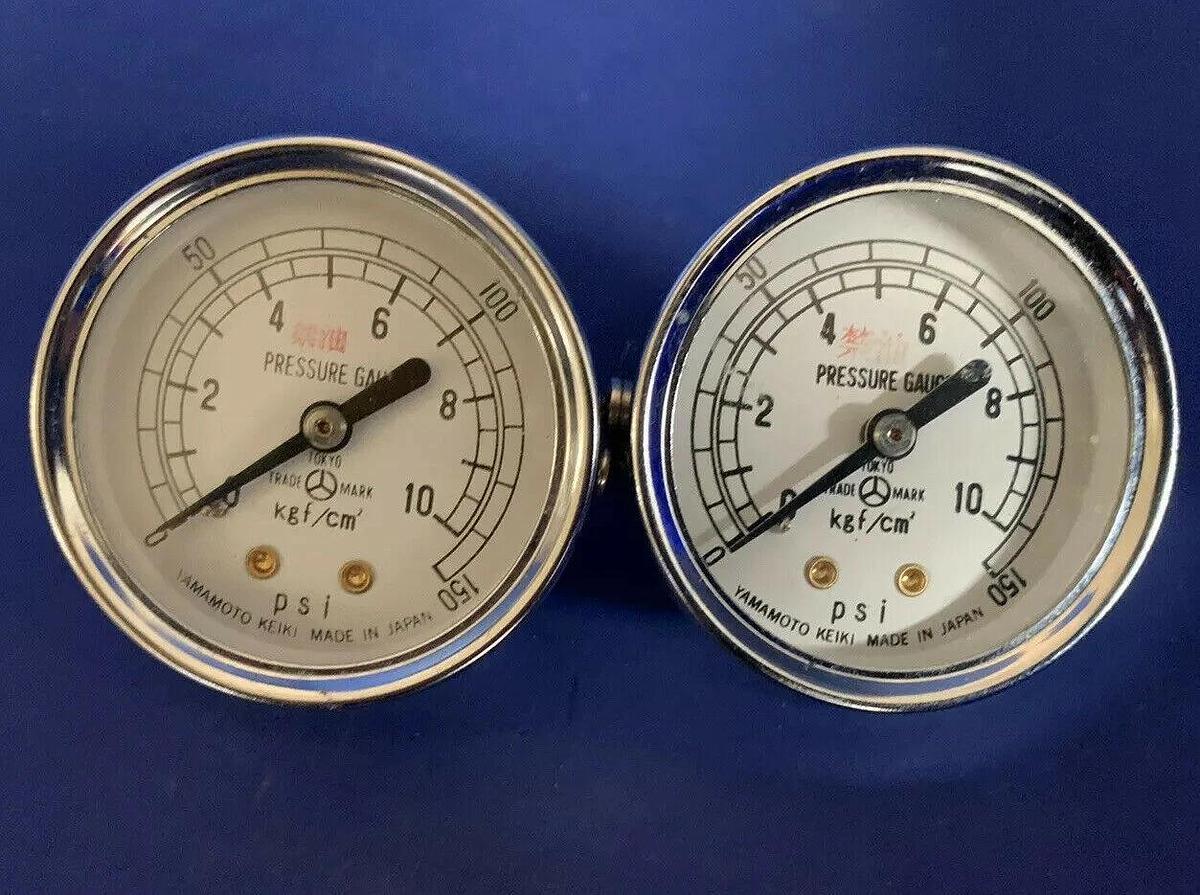 Used Yamamoto Keiki Pressure Gauge, 0-150” PSI, 0-10 kgf/cm2, ¼” NPT, Lot of 2