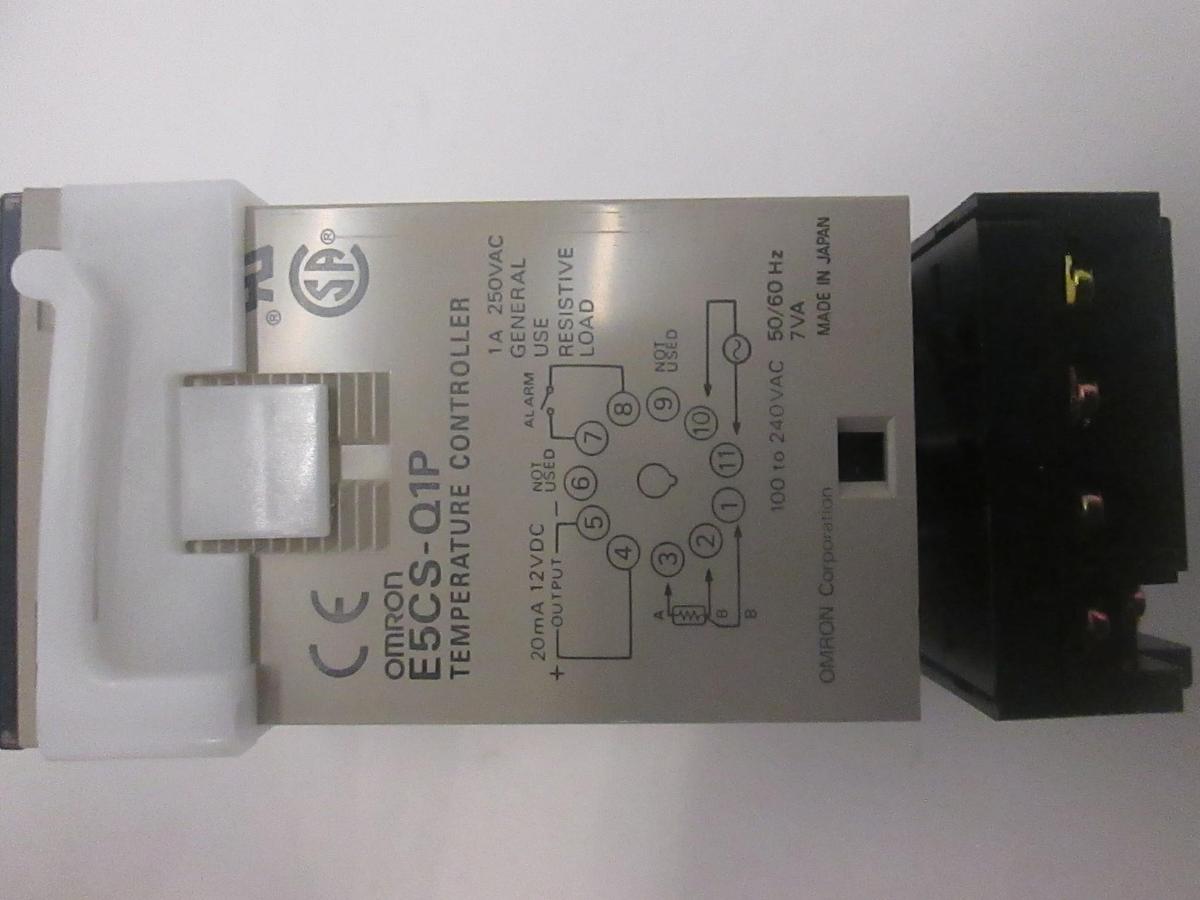 Used Omron, E5CS, Temperature Controller, Used, Lot of 2
