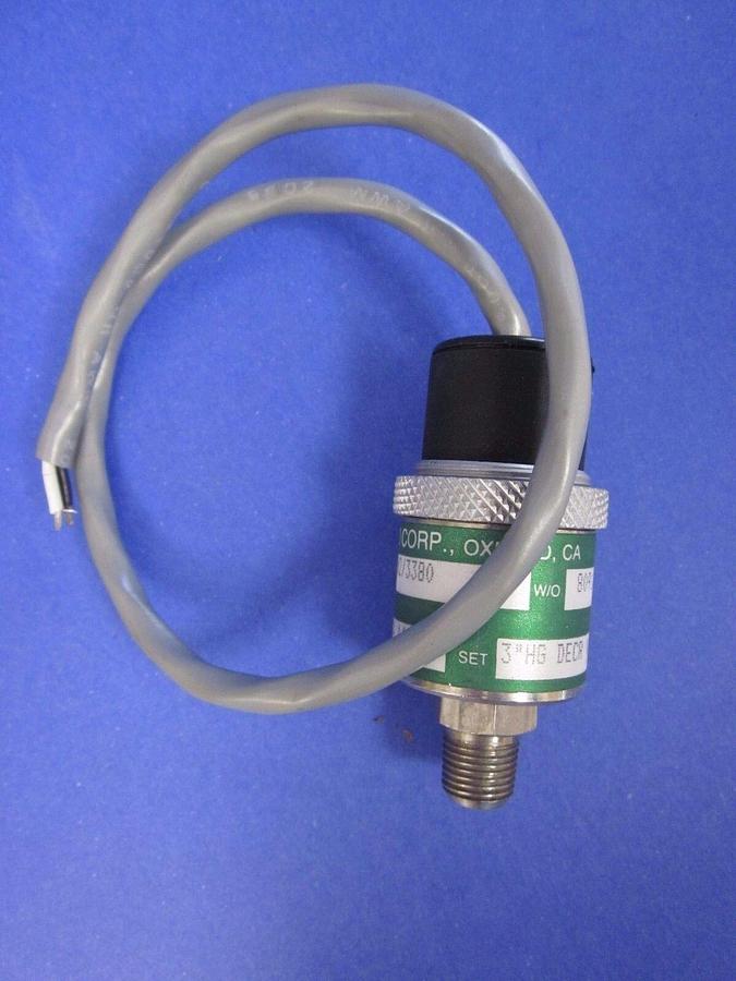Used GECO Corp.  V110-31W2/3380 Pressure Sensor, 115VAC, 1A, 29.9"HG