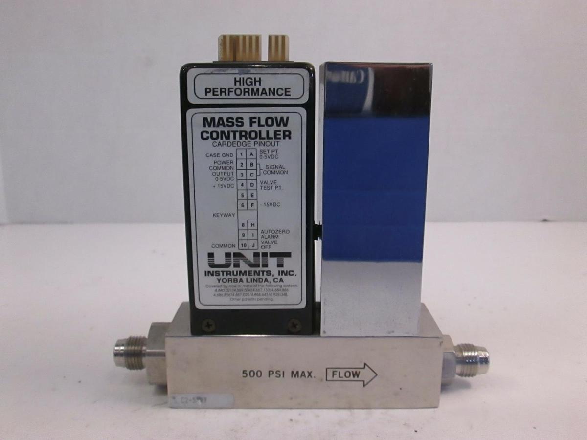 Used Unit UFC-2020 Mass Flow Controller, O2, 30 SLM, 1/4" and 1/2" MVCR, Used
