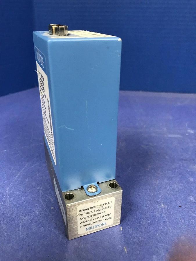 Used Millipore Tylan 2979M MFC Mass Flow Controller CH3F, 100 SCCM, Block Mount