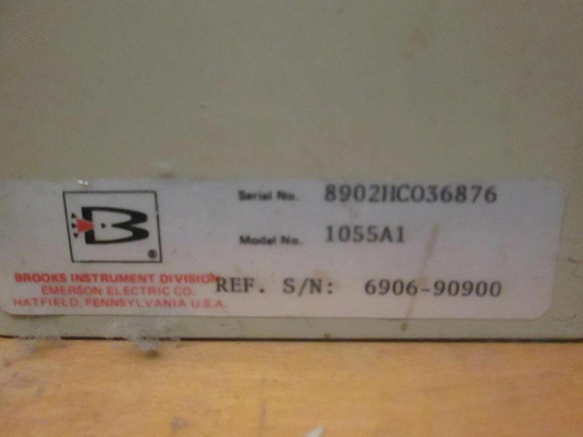 Used Brooks Instrument 1055A1, B-924-A-008-WA-A Flowmeter, 150C, volume calibration