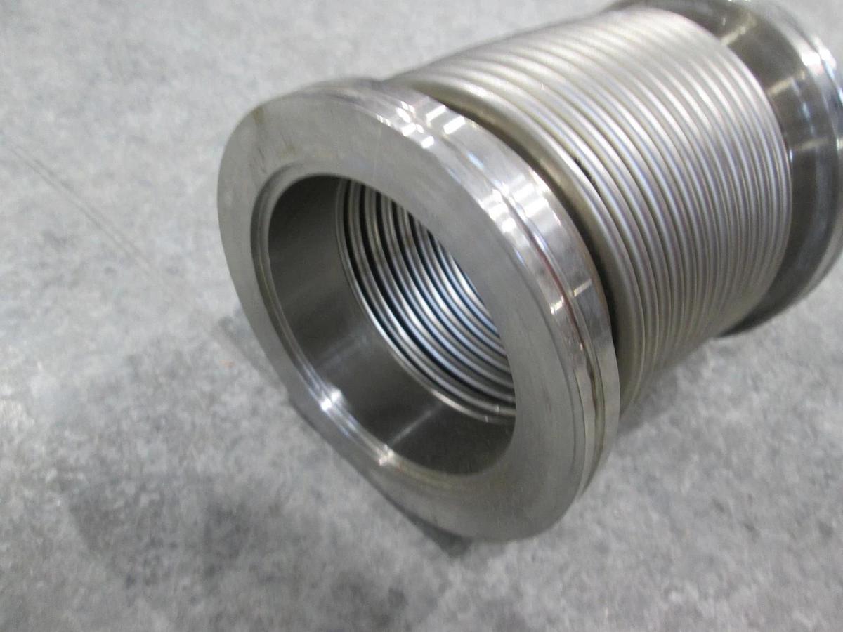 Used Stainless Steel Formed Bellows Vacuum Pipe / Hose, 5 1/2"L, 107MM Flange, Used
