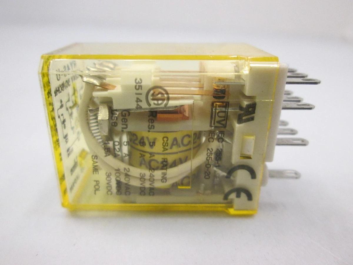 Used Idec, RY4S-U, Relay, AC24V, Used