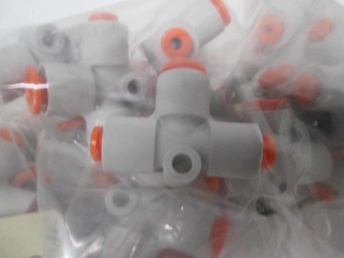 SMC, KQ2T01-07, 206-7112, New, Lot of 30