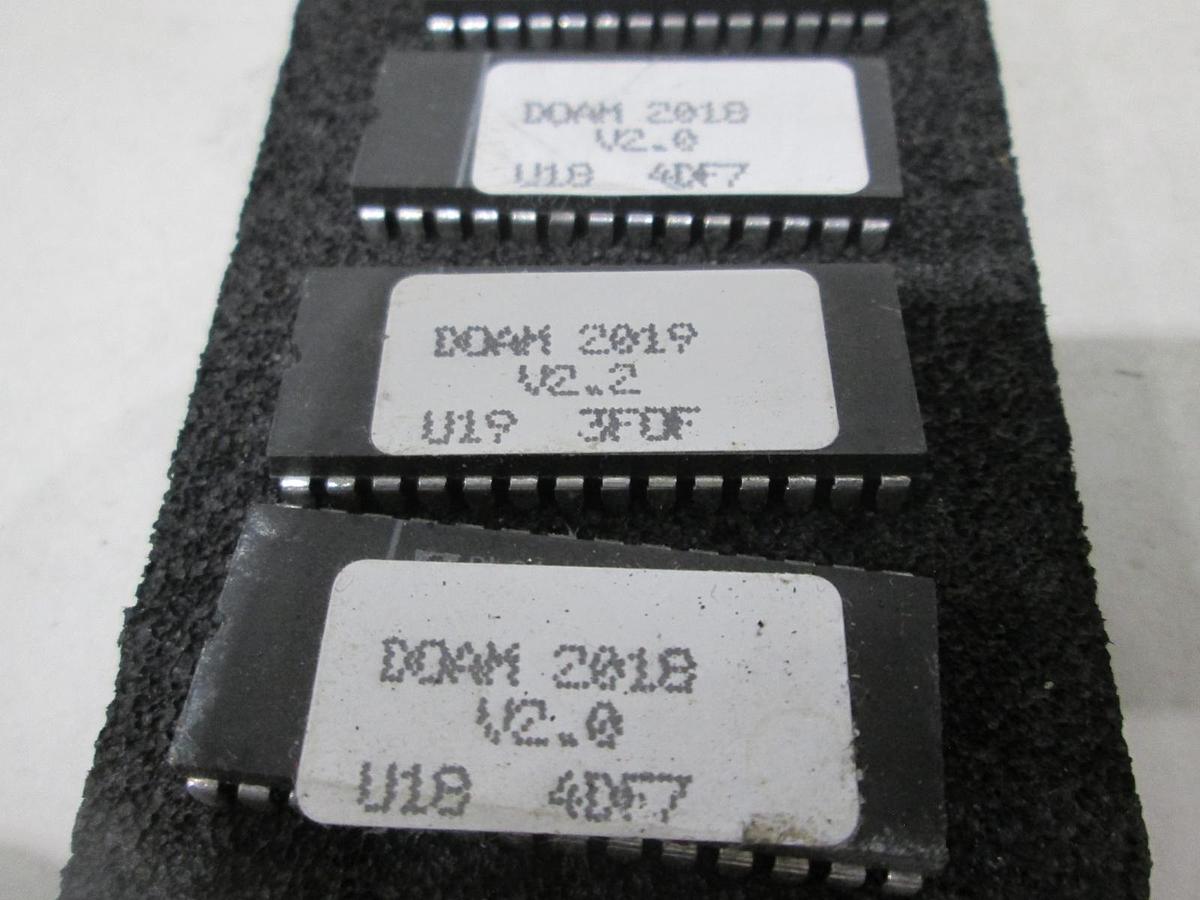 Used Texas Instruments, DOAM 2018 V2.0, Integrated Circuit, Used, Lot of 4
