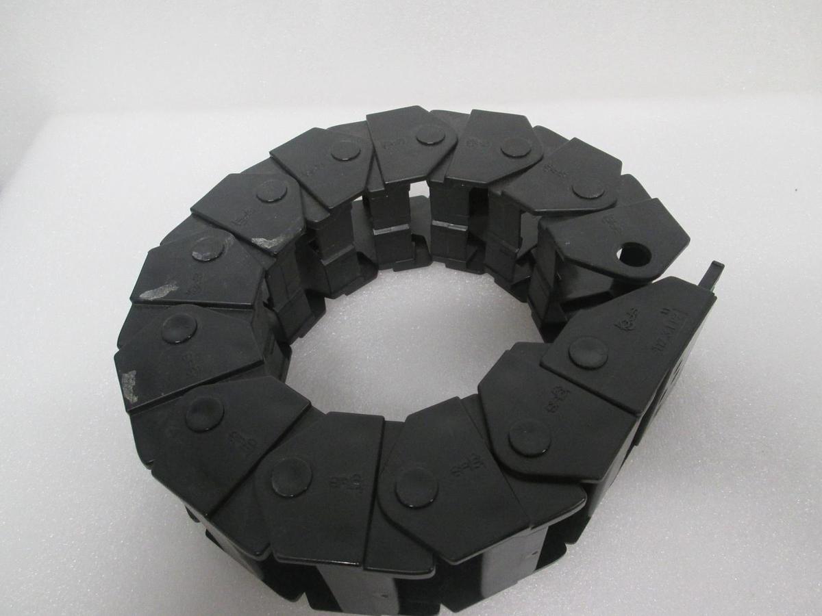 Used Igus, Z16.3.060 (12 Pieces), 117.3.1PZ (1 Piece), Energy Chain System, Used