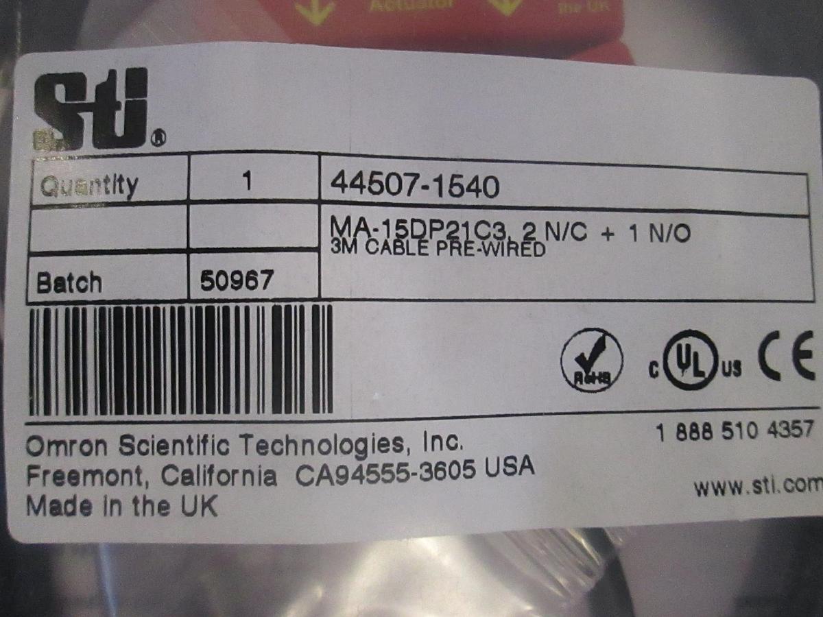Used Omron, Pre Wired 3M Cable, MA-15DP21C3 2 N/C + 1 N/O, New