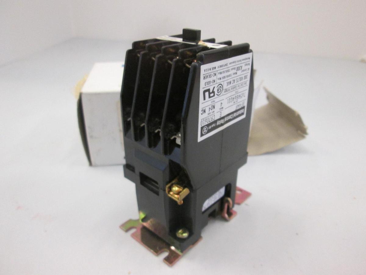 Used Cutler-Hammer, BF44F, Contactor, 4 Pole, 300 V, 10A, New