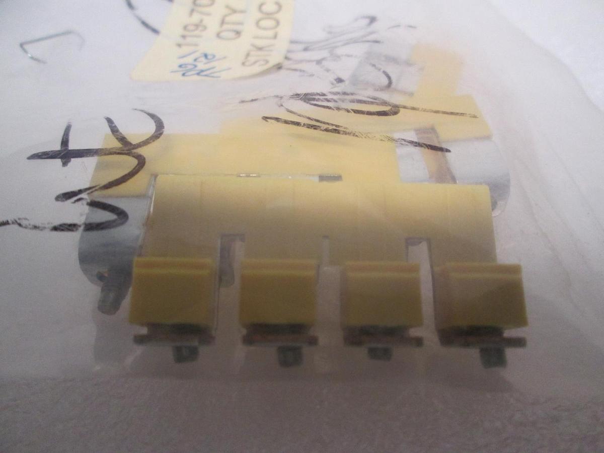 119-7042, New, Lot of 29