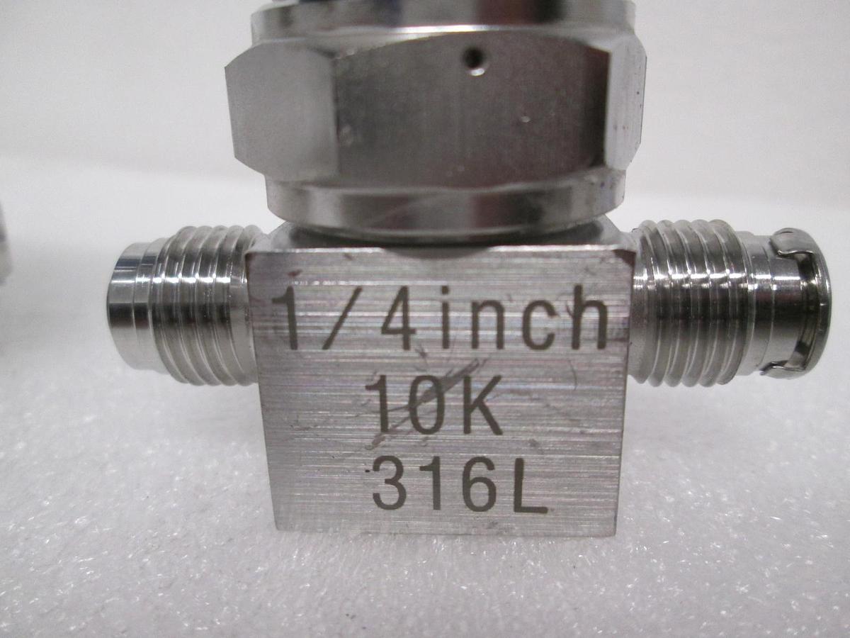 Used Nippon Sanso, 10K 316L SCG, 1/4" Valve, Used, Lot of 2