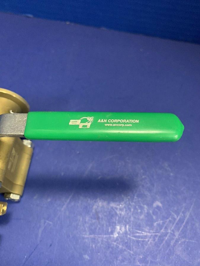 Used A&N Corp B1075-QF25-VBS Brass Vacuum Ball Valve w/ Port, QF 25 Flanges, Used