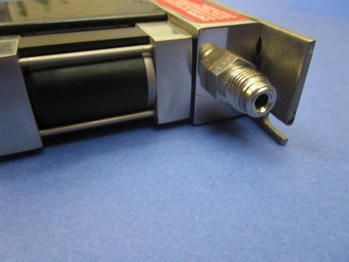 Used Unit UFC-1000, MFC, Mass Flow Controller, HCL, 500 SCCM, 1/4" VCR, Used