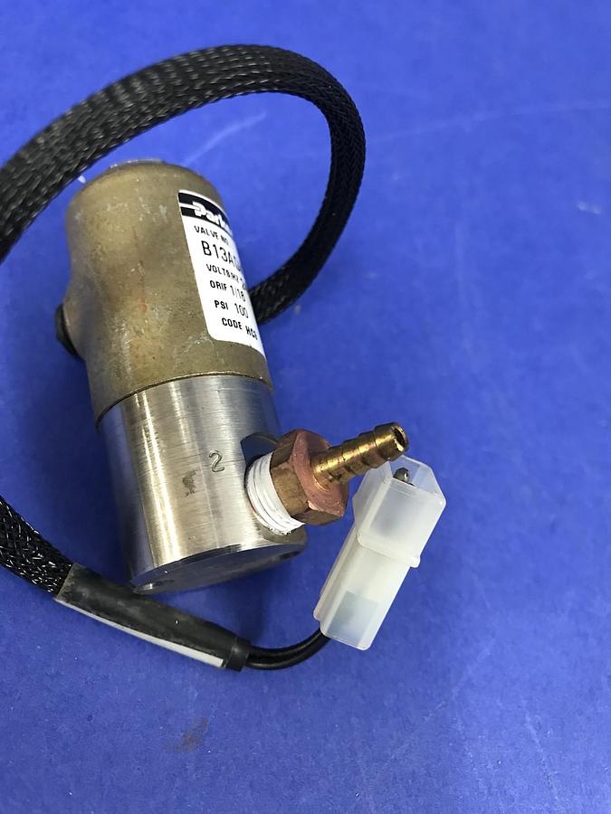 Used Parker B13ADK1100 Solenoid Valve, 24 VDC, 100 psi, Used