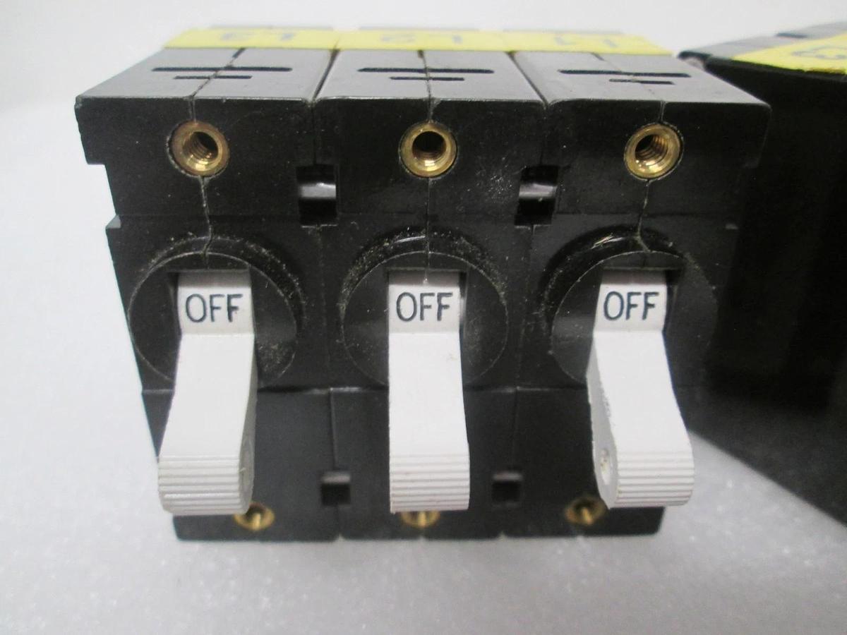 Heinemann, AA3-B0-24-615-3B1-C, Circuit Breaker, 3 Pole, 15A, New, Lot of 2