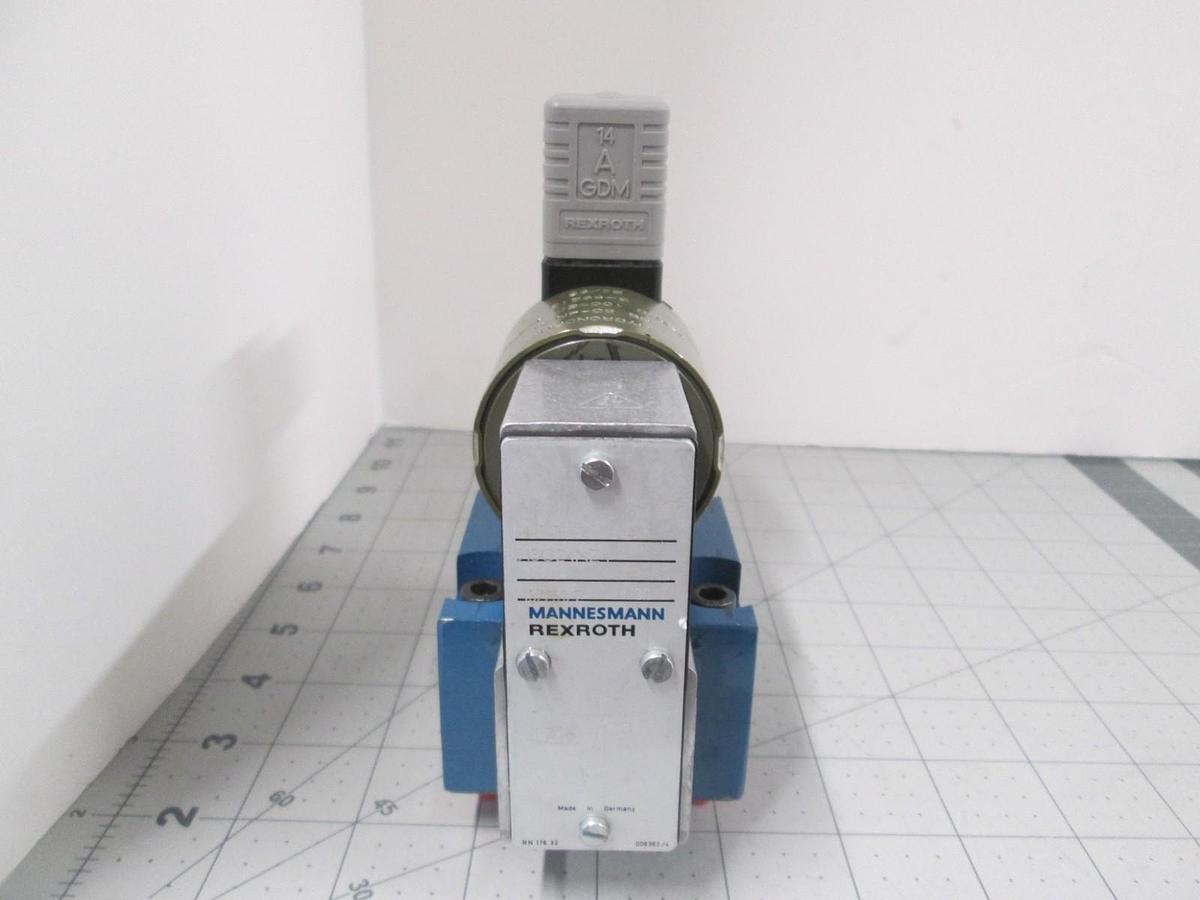 Used Mannesmann Rexroth, M-3 SE 10 U24/315 G24 NZ4, Hydraulic Valve, Used
