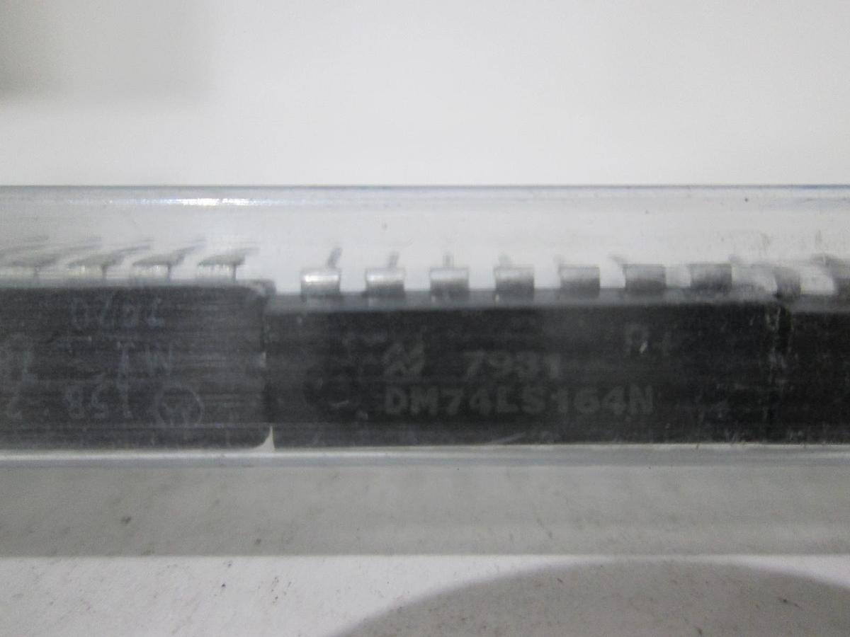 National Semiconductor, DM74LS164N, Integrated Circuit, New, Lot of 24