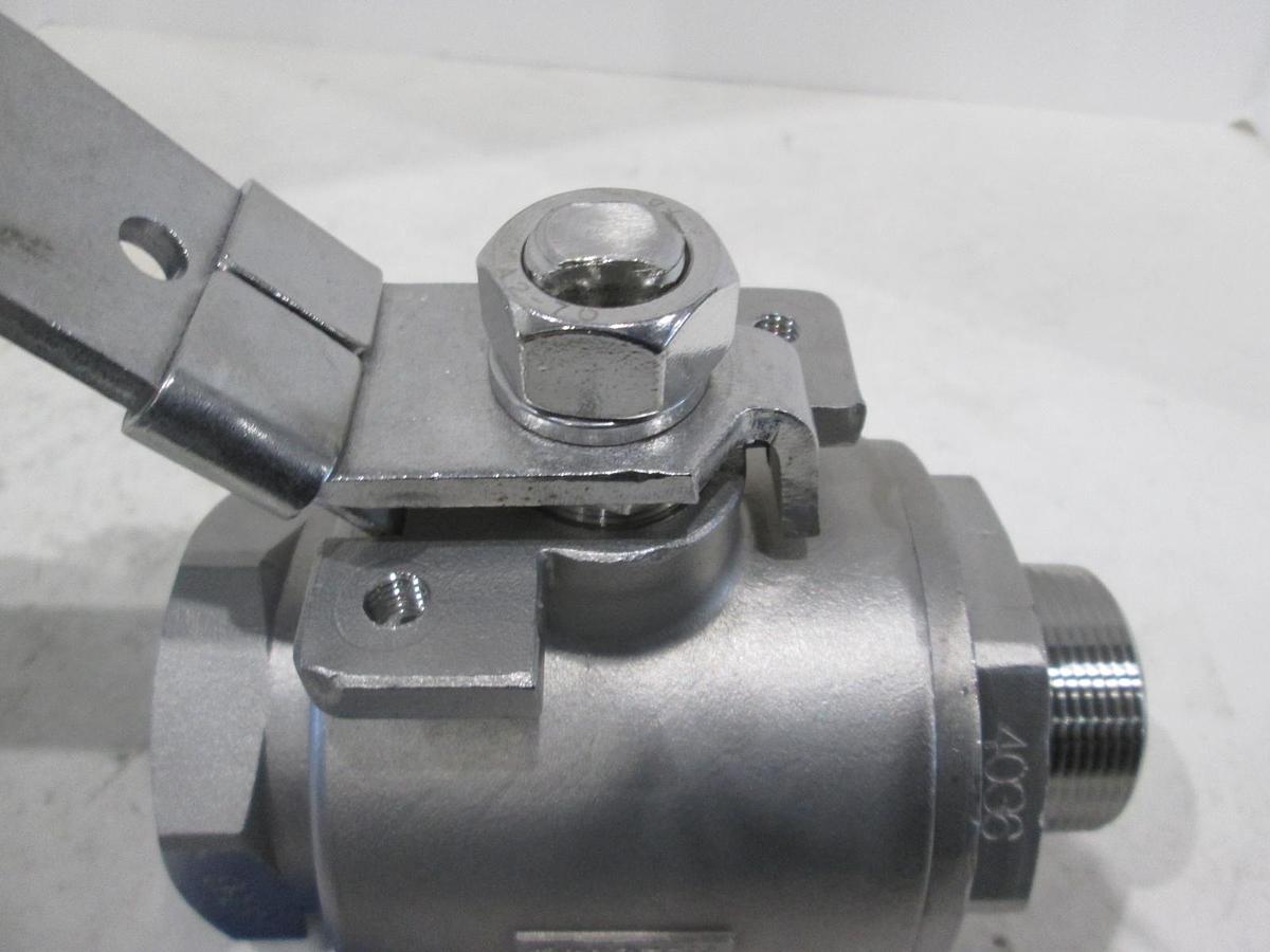 Titan, Gate Valve, 1-1/2" CF8M, Class 2500, 3000 WOG, New
