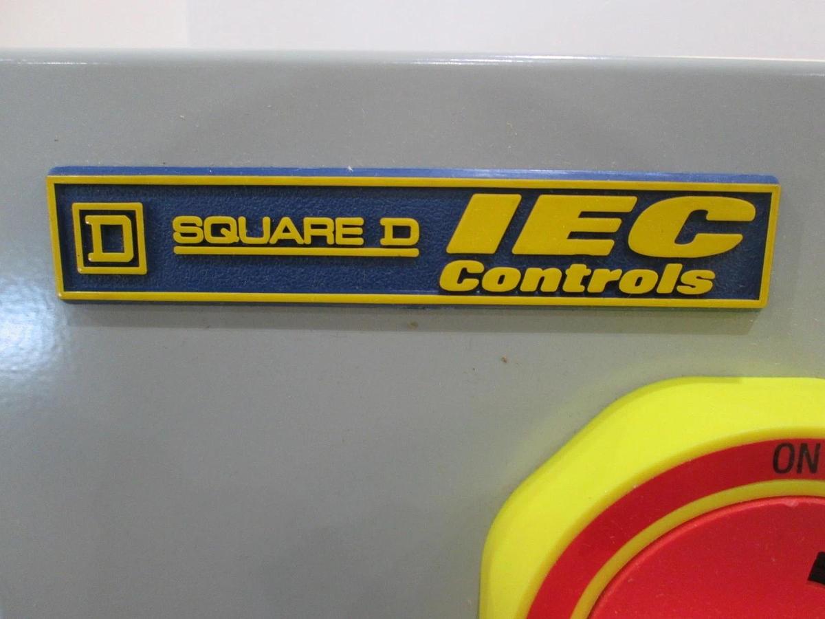 Square D, LE1U-D0986-M7A-SVG, IEC Controls Unit, Power Supply, New