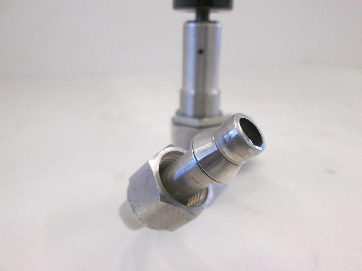 Used Nupro, SS-4BRG-TW, Stainless Steel Bellows Valve, Used